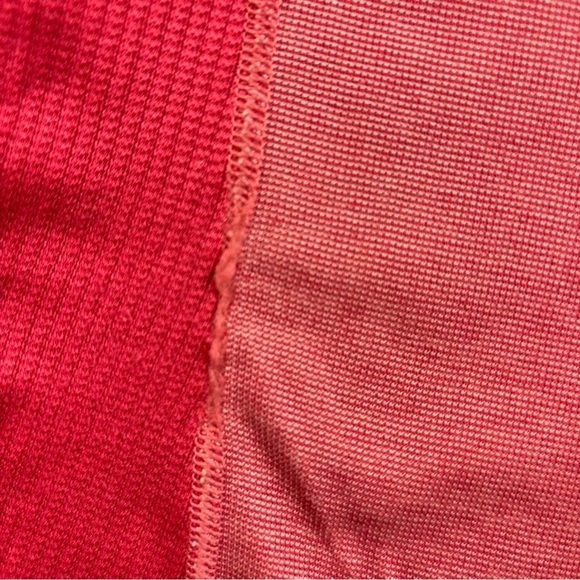 PATAGONIA Women’s Red short sleeve Capilene 1/4 Button down layer shirt Small - Picture 4 of 9